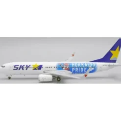 Airplane Model*Pre-Order JC Wings EW2738008 1:200 Skymark Airlines Boeing 737-800 JA73NX "Hokkaido Pride" - Miniature Marvels: Airplane Models & Painted Dice