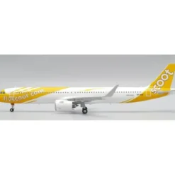 Airplane Model*Pre-Order JC Wings EW221N013 1:200 Scoot Airbus A321NEO Reg: 9V-NCB - Miniature Marvels: Airplane Models & Painted Dice
