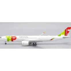 Airplane Model<Pre-Order JC Wings LH4TAP203 1:400 TAP Air Portugal A330-900neo CS-TUG - Miniature Marvels: Airplane Models & Painted Dice