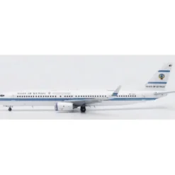 Airplane Model<Pre-Order JC Wings Models XX20232A 1:200 State of Kuwait Boeing 737-900ER Reg: 9K-GCC Flaps Down - Miniature Marvels: Airplane Models & Painted Dice