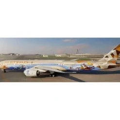 Airplane Model<Pre-Order JC Wings XX40293A 1:400 Etihad Airways Boeing 787-10 Dreamliner "Warner Bros. World" Reg: A6-BMA Flaps Down - Miniature Marvels: Airplane Models & Painted Dice