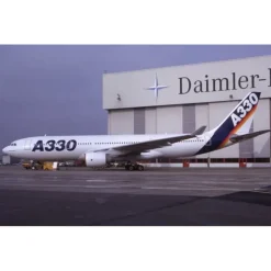 Airplane Model<Pre-Order Phoenix 11918 1:400 House Color A330-200 F-WWKJ - Miniature Marvels: Airplane Models & Painted Dice