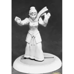 Miniature<Rippers - Witch Hunter (Female): Savage Worlds RPR 59042 - Miniature Marvels: Airplane Models & Painted Dice