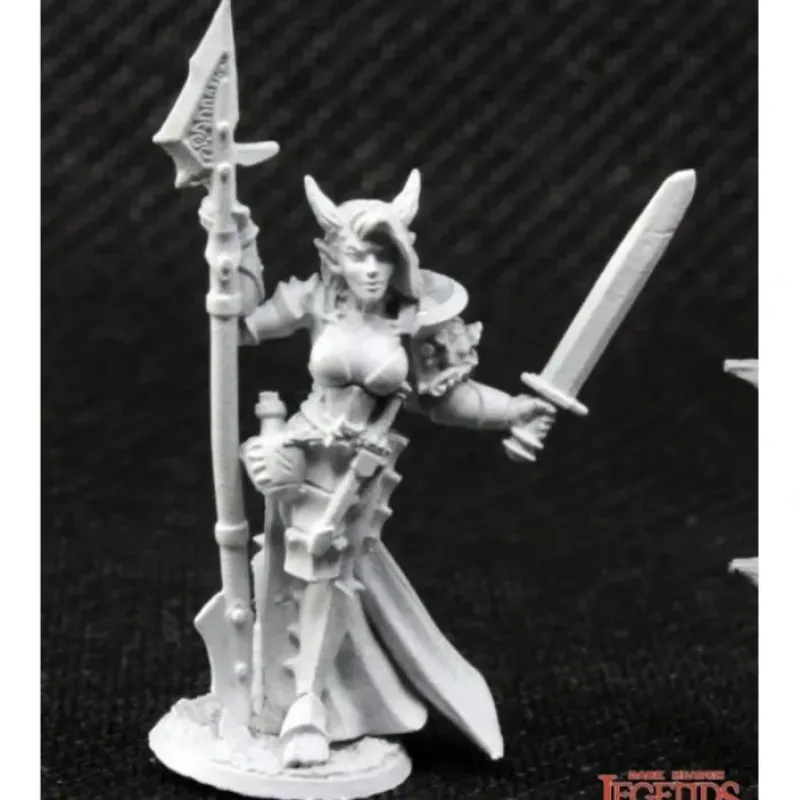 Miniature<S'Kara, Female Skoli Warrior: Dark Heaven Legends RPR 03811 - Miniature Marvels: Airplane Models & Painted Dice