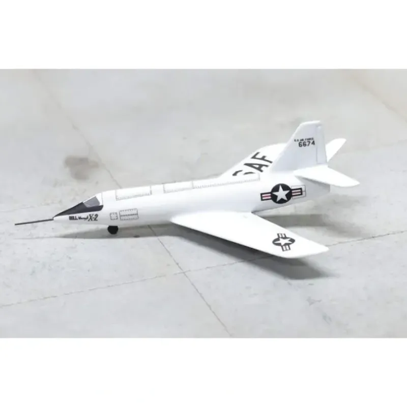 Airplane Model*Sky Classics 1:200 Bell X-2 46674 Starbuster White USAF - Miniature Marvels: Airplane Models & Painted Dice