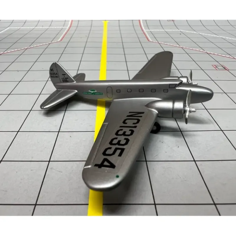 Airplane Model<Sky Classics 1:200 Boeing 247 National Parks - Miniature Marvels: Airplane Models & Painted Dice