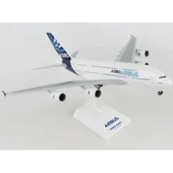 Airplane Model<Sky Marks SKR380 1:200 Airbus A380 - Miniature Marvels: Airplane Models & Painted Dice