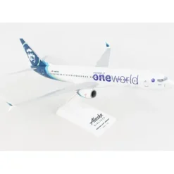 Airplane Model<SkyMarks 1:130 Alaska Boeing 737-900 SKR1081 - Miniature Marvels: Airplane Models & Painted Dice