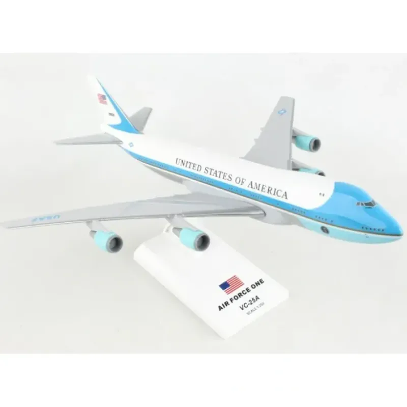 Airplane Model<SkyMarks 1:250 USAF Boeing VC-25 747-200 SKR041 - Miniature Marvels: Airplane Models & Painted Dice