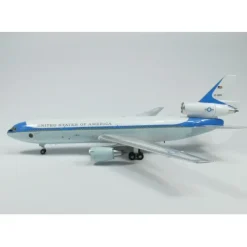Airplane Model<SM200 SM2DC101309 1:200 McDonnell Douglas DC-10-30 "Air Force One" - Miniature Marvels: Airplane Models & Painted Dice