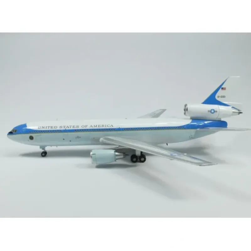 Airplane Model<SM200 SM2DC101309 1:200 McDonnell Douglas DC-10-30 "Air Force One" - Miniature Marvels: Airplane Models & Painted Dice