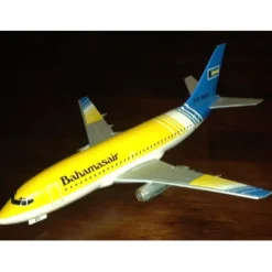Airplane Model<SMA/Aero Classics 1:400 Bahamas Air Boeing 737-200 C6-BNH - Miniature Marvels: Airplane Models & Painted Dice