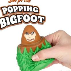 Egpull<Surprise Popping Bigfoot - Squeeze it, SURPRISE! Sasquatch - Archie McPhee - Miniature Marvels: Airplane Models & Painted Dice