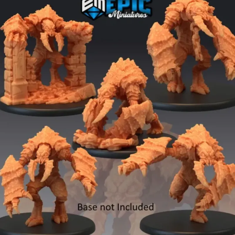 Miniature<Umber Hulk - Miniature Marvels: Airplane Models & Painted Dice