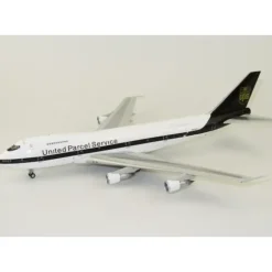 Airplane Model**WB Models WB-747-UPS 1:200 UPS Boeing 747-200 - Miniature Marvels: Airplane Models & Painted Dice